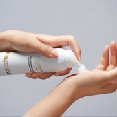 Массажная пена Fizzy Massage Foam - 150 мл. - YESforLOV - купить с доставкой в Ногинске