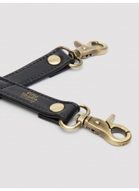 Черный фиксатор для манжет Bound to You Faux Leather Hogtie - Fifty Shades of Grey - купить с доставкой в Ногинске