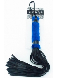 Нежная плеть с синим мехом BDSM Light - 43 см. - БДСМ Арсенал - купить с доставкой в Ногинске