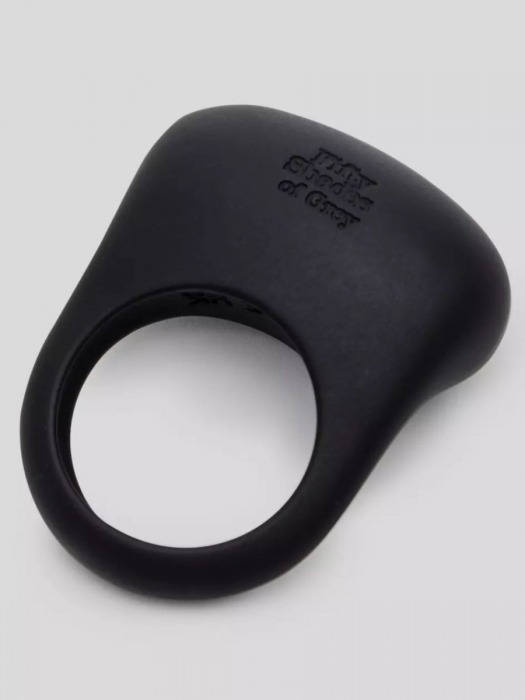 Черное эрекционное виброкольцо Sensation Rechargeable Vibrating Love Ring - Fifty Shades of Grey - в Ногинске купить с доставкой
