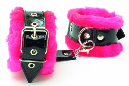 Оковы на ноги с розовым мехом BDSM Light - БДСМ Арсенал - купить с доставкой в Ногинске