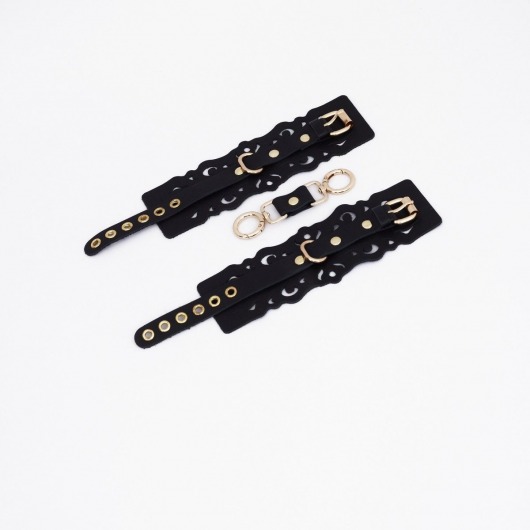 Черные кожаные наручники с узорами и золотистой фурнитурой - Crazy Handmade - купить с доставкой в Ногинске
