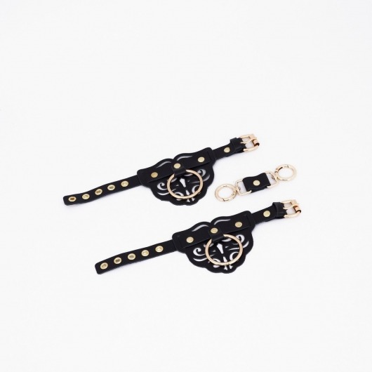 Черные кожаные наручники с клепками, кольцами и золотистой фурнитурой - Crazy Handmade - купить с доставкой в Ногинске